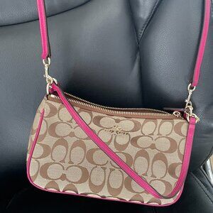 Coach shoulder bag!  So Cute!!